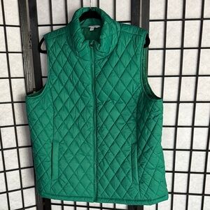 Time and Tru Emerald Quilted Vest